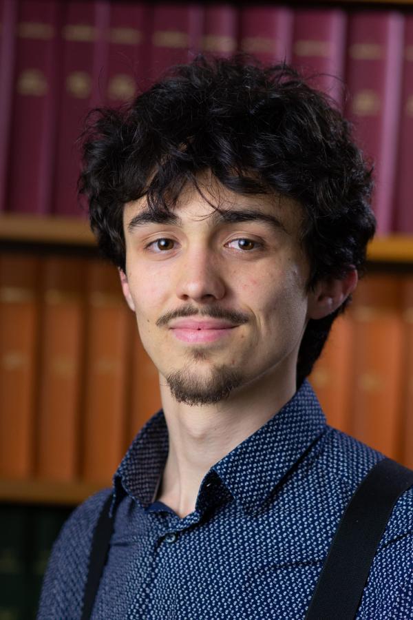 portrait photo of Adrien Causse