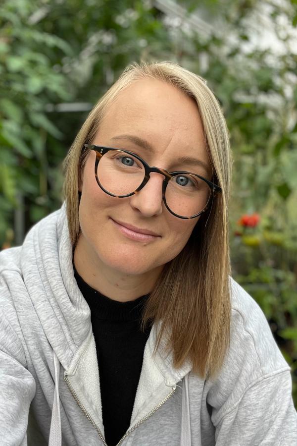 Portrait photo of Hanna Sjoberg