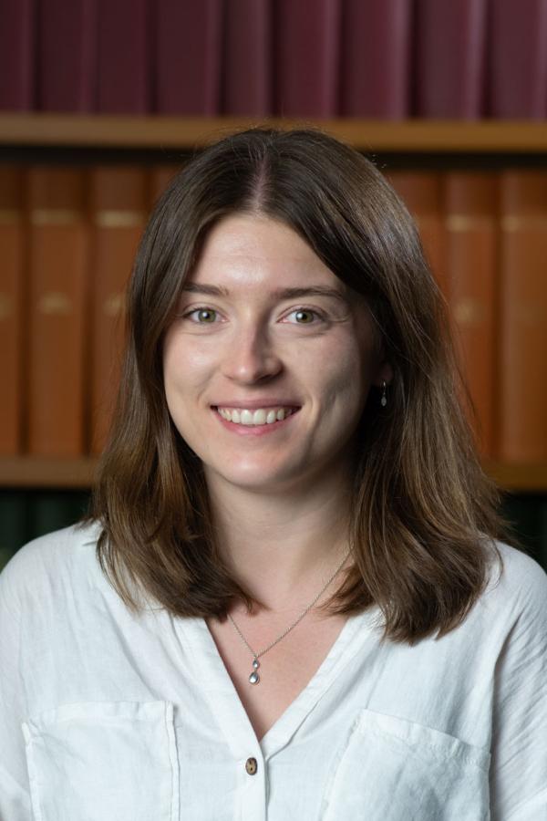 portrait photo of Helen Collins