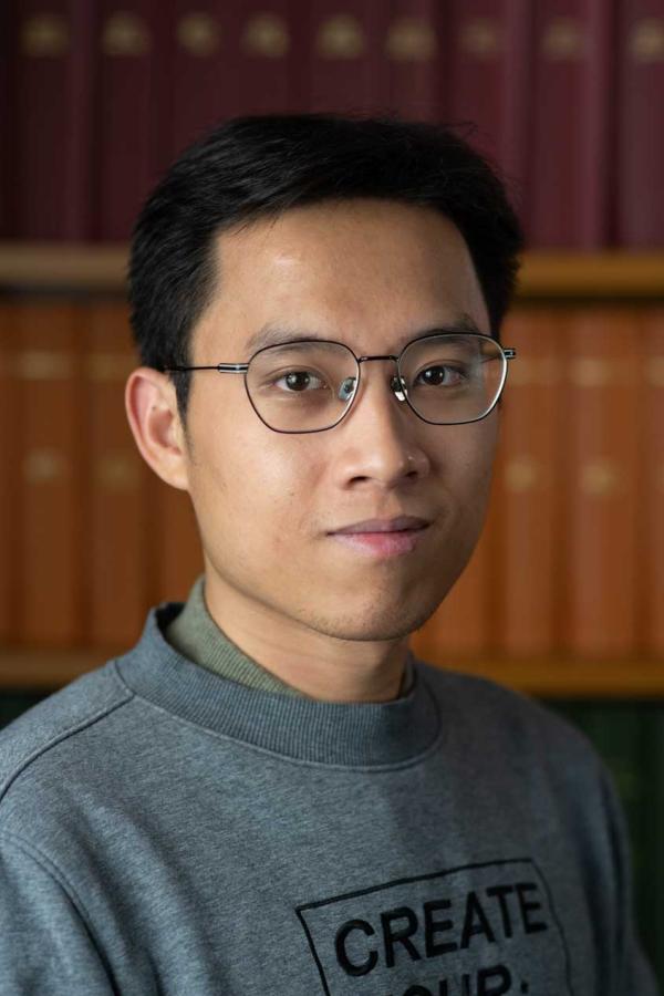 portrait photo of Tao Liu