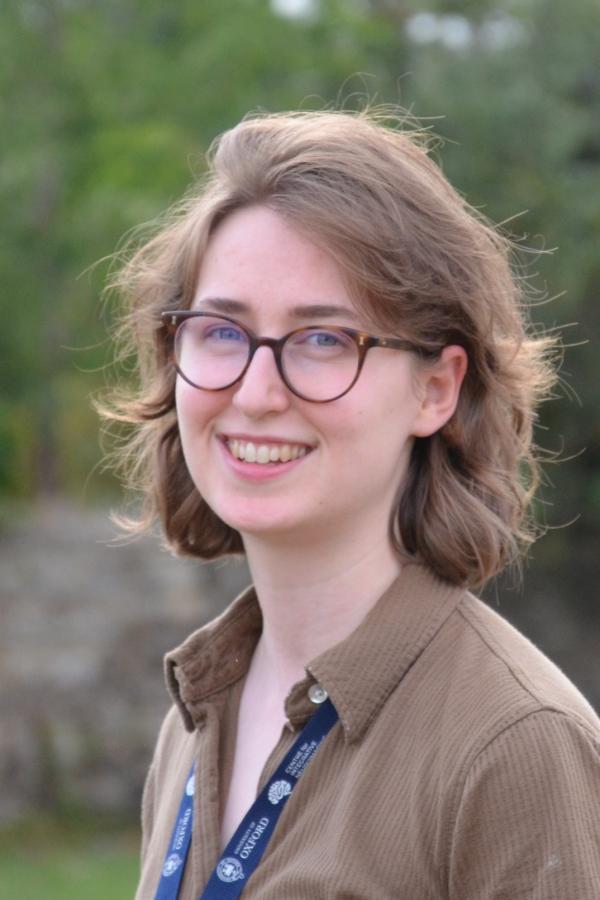 portrait photo of Lara Biller