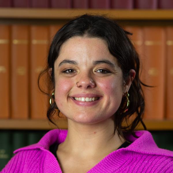 Portrait photo of Sasha Tinelli