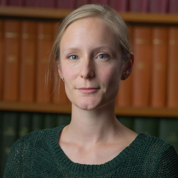 portrait photo of Leonie glitz