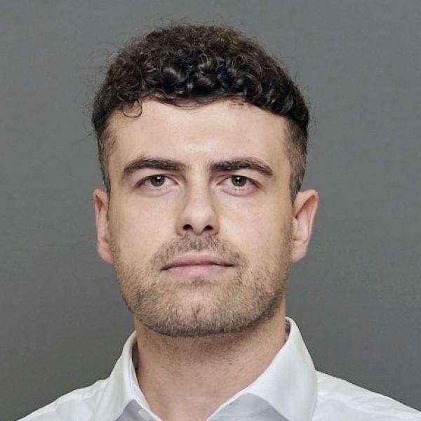 Portrait photo of John Eraifej