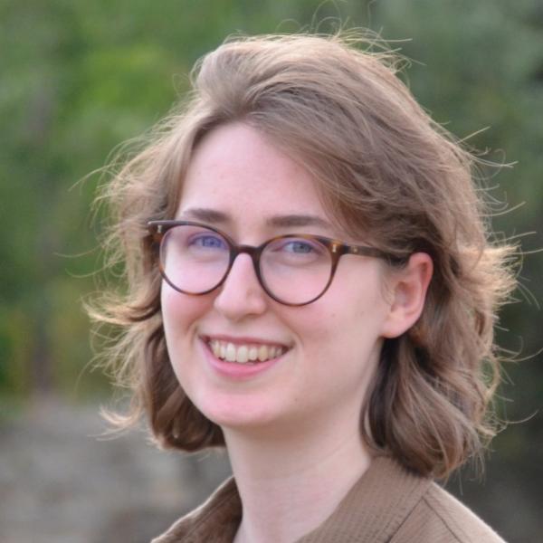 portrait photo of Lara Biller
